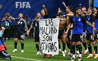 FIFA confirmó la multa que deberá pagar la AFA por la bandera de Malvinas en el Mundial