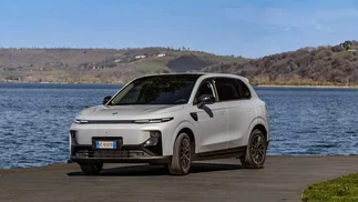 Marca china de autos Leapmotor lanza un nuevo SUV ultrahíbrido a un precio competitivo