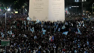 Feriado, día no laborable o asueto: las opciones del Gobierno para recibir a la Selección