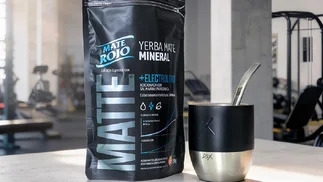 Cómo es la primera yerba mate del mundo que hidrata y cuánto cuesta