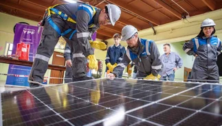 Cómo acceder y requisitos para la formación técnica gratuita de YPF del sector energético