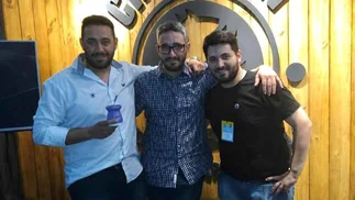 Estuvo preso y hoy gana millones fabricando bombillas