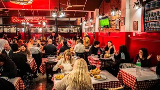 Estos ocho restaurantes porteños que recibieron el título de 'Icónicos'
