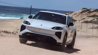 Porsche presentó el primer SUV Cayenne 100% eléctrico