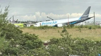 Accidente aéreo en Miami: un avión de Amazon que se salió de la pista y dejó cinco muertos