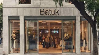 Marca de ropa Batuk entra en concurso con pasivo de $6.300 millones
