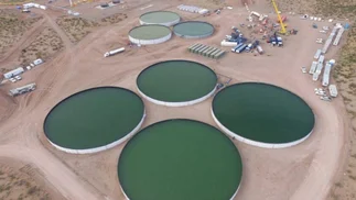 Cómo es el plan para que las petroleras reutilicen el agua contaminada de Vaca Muerta