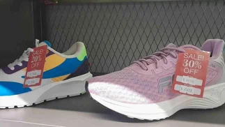 Outlet de Fila liquida zapatillas con descuentos de hasta 50% y 3x2