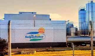 La Suipachense reactiva la producción de lácteos y recupera empleo