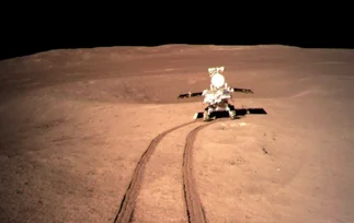 Observan estructuras a 300 metros debajo de la superficie lunar