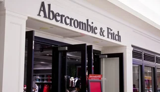 Acusan a directivos de Abercrombie en caso de explotación sexual