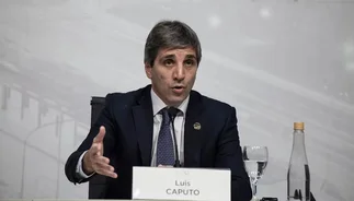 Transición: con foco en Leliqs, Caputo se reunió con banqueros