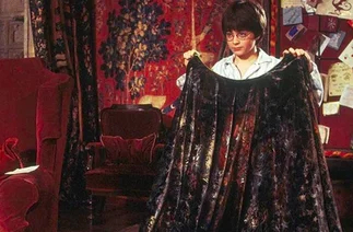 Científicos diseñan capa de invisibilidad como la de Harry Potter