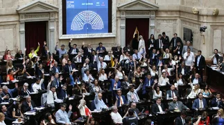 Fracaso de Javier Milei: la Ley ómnibus vuelve a comisión