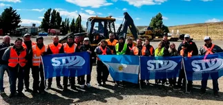 Protesta de trabajadores viales por falta de mantenimiento de las rutas