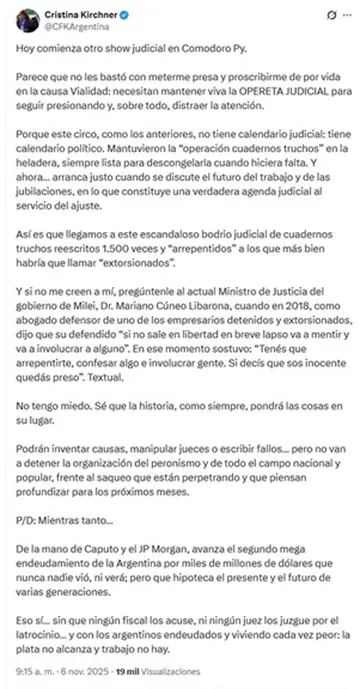 La ex presidenta Cristina Kirchner calificó como 'show' el inicio del juicio en la Causa Cuadernos