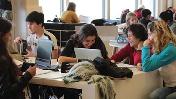 Becas para estudiantes universitarios argentinos por $260 millones: cómo aplicar