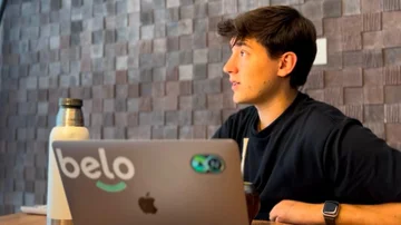 Tiene 21 años, formó parte de la creación de Belo y ahora lanza una plataforma con IA para ayudar a estudiantes