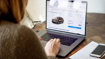 ¿Mercado Libre o una concesionaria a la hora de comprar o vender tu auto?: te contamos cuál conviene