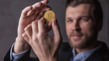 Criptomonedas en la mira: ¿por qué las empresas vuelven a mostrar un inusual interés por ellas?