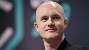 Coinbase no para: adquiere una exchange de derivados y sella alianza con gigante del gaming