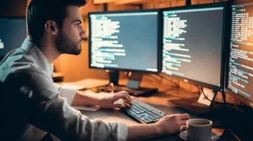 Estos tres argentinos apostaron por la programación y ya trabajan para empresas internacionales