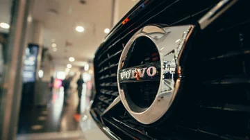Volvo disminuye los beneficios a la importación de autos eléctricos fabricados en China
