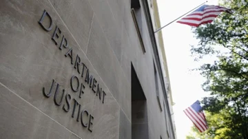 La justicia de EE.UU. disuelve su unidad de activos digitales en medio del giro regulatorio de Trump