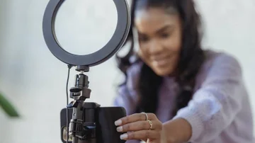 Amazon apuesta a que los influencers hagan sus reseñas en TikTok, Instagram y YouTube