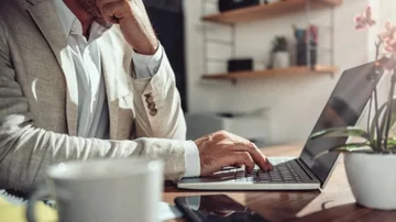 Qué es el dropshipping, el negocio que te permite ganar sin poner un peso e invertir sólo cuando te pagan