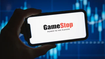 Igual que en 2021: las acciones de GameStop se disparan un 75% por la reaparición de misterioso trader
