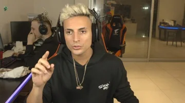 Detrás de la pantalla: la historia de Coscu, el streamer argentino que la rompe en el mundo