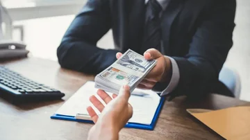 El dólar blue sube $25 y los financieros crecieron otro 1,5% en promedio