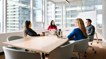 Diferencia salarial entre un trabajo Web3 y uno de IA: ¿en cuál se gana más?