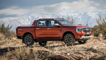 Ahora, las camionetas te hablan y las usás a control remoto: las pickups 4.0 de Ford, Toyota y Chevrolet
