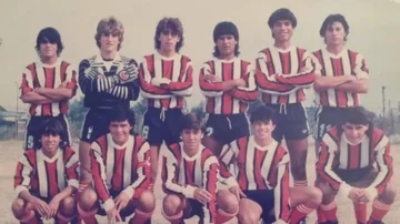 De exarquero de equipo del ascenso a sorpresa en las PASO: esta es la historia del León Milei
