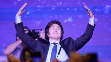 Ex arquero de fútbol, rockero y bitcoiner: retrato de Javier Milei, presidente electo de la Argentina
