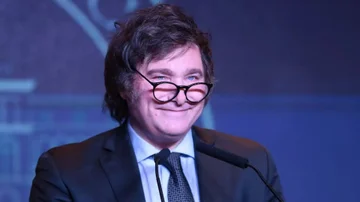 Empieza la reglamentación de la Ley Bases: los principales puntos y las empresas que se privatizarán