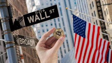 ¿Nuevos ETF de Bitcoin en 2025? proponen un fondo basado en firmas que invirtieron en la criptomoneda