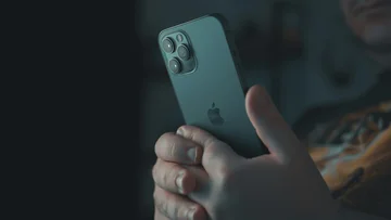 Apple permitirá pagos con criptomonedas y NFT en apps de iOS tras un fallo judicial