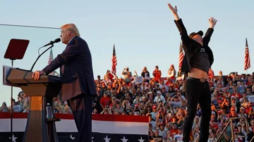 Esta memecoin se disparó un 227% después de que Elon Musk apoyara a Donald Trump en un discurso