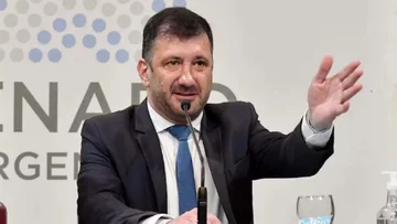 Caso Kueider: encuentran un pendrive con criptomonedas que podría revelar el lavado de dinero