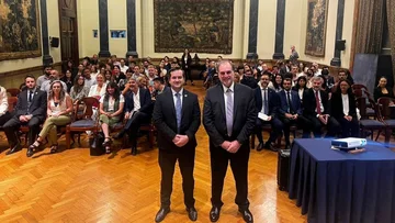 Integrantes de la CNV y la UIF se capacitaron en regulación de criptoactivos