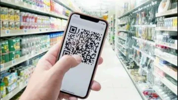 Pagos con QR: El uso de efectivo en supermercados alcanzó su mínimo histórico