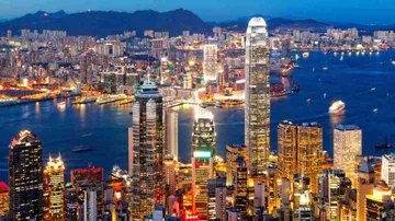 Hong Kong lanza su propias stablecoin en alianza con Standard Chartered, Animoca Brands y HKT