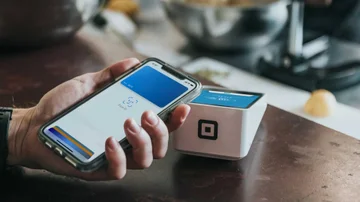Cómo ahorrar $300.000 con tarjetas de todos los bancos y billeteras virtuales