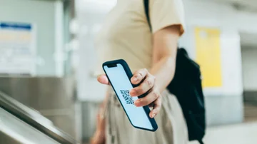 Mercado Pago, bancos y billeteras se trenzan en una dura batalla por los pagos con QR del Subte