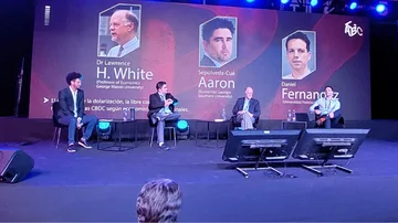 Estoy a favor de prender fuego el Banco Central: la aplaudida frase en el mayor evento cripto de Argentina