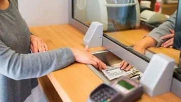 Sueldo y bono por el Dïa del Bancario