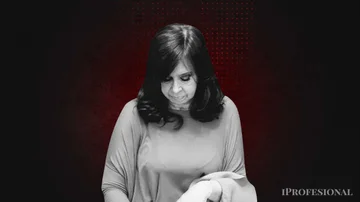 El tribunal le leyó a Cristina Kirchner los casi 40 casos de soborno por u$s17 millones que se le imputan